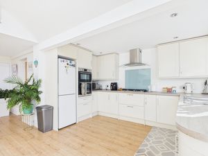 Kitchen- click for photo gallery